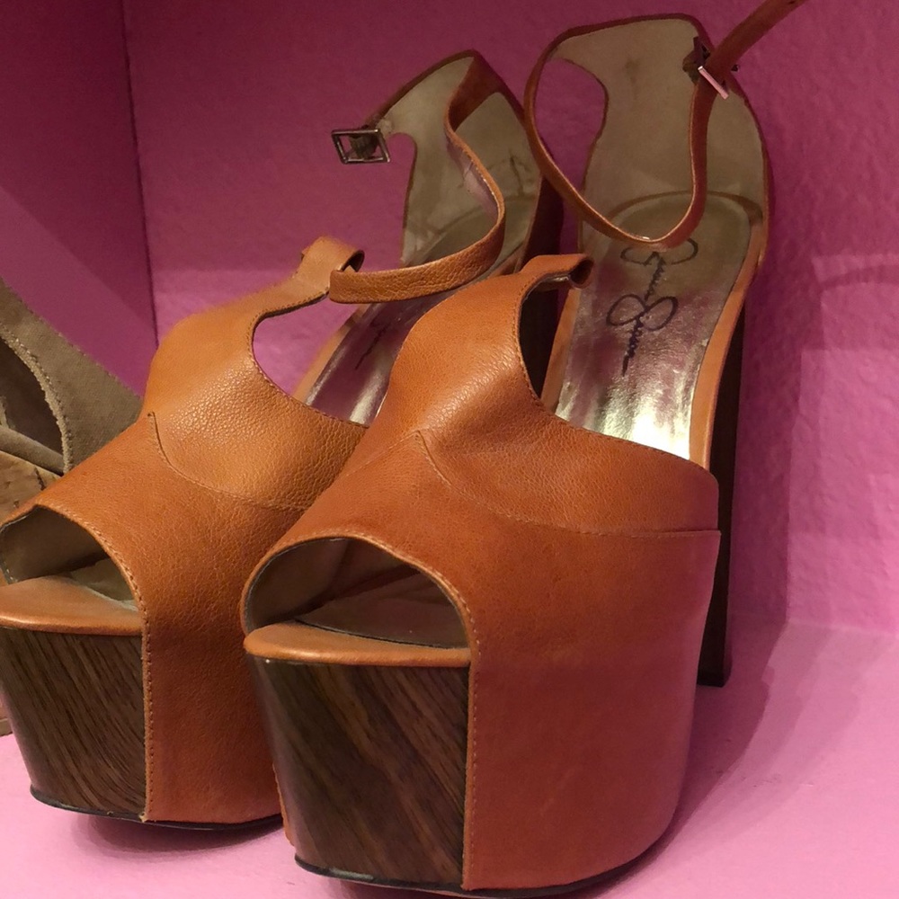 Jessica Simpson platforms size 10